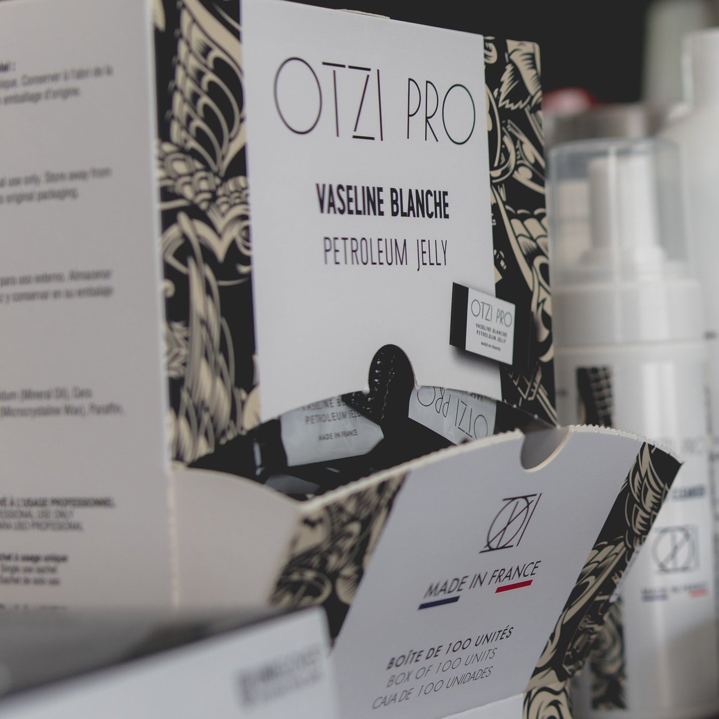 OTZI PRO Petroleum Jelly - Distributor box of 100x5g sachets